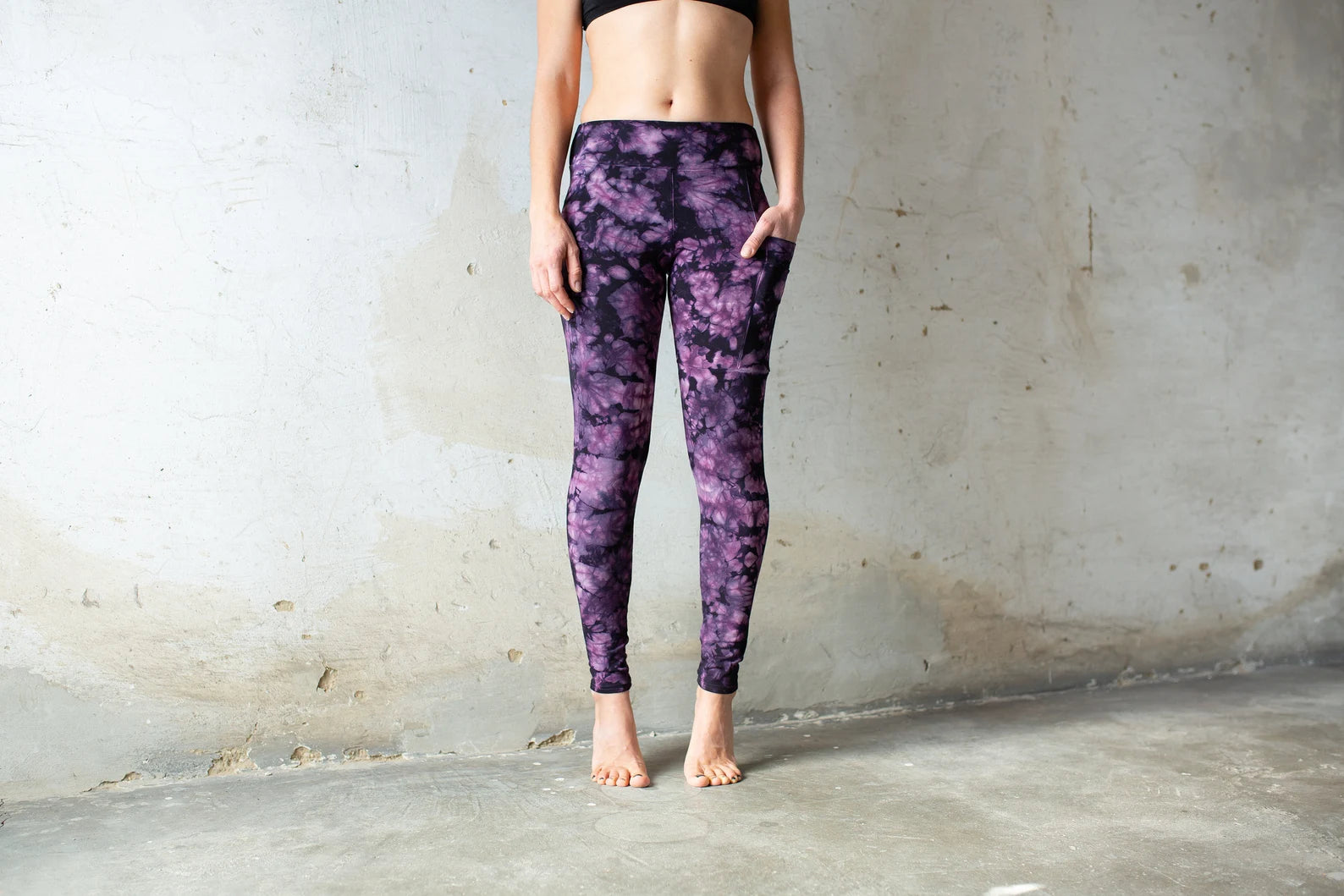 Purple Floral Pattern Stretchy Leggings
