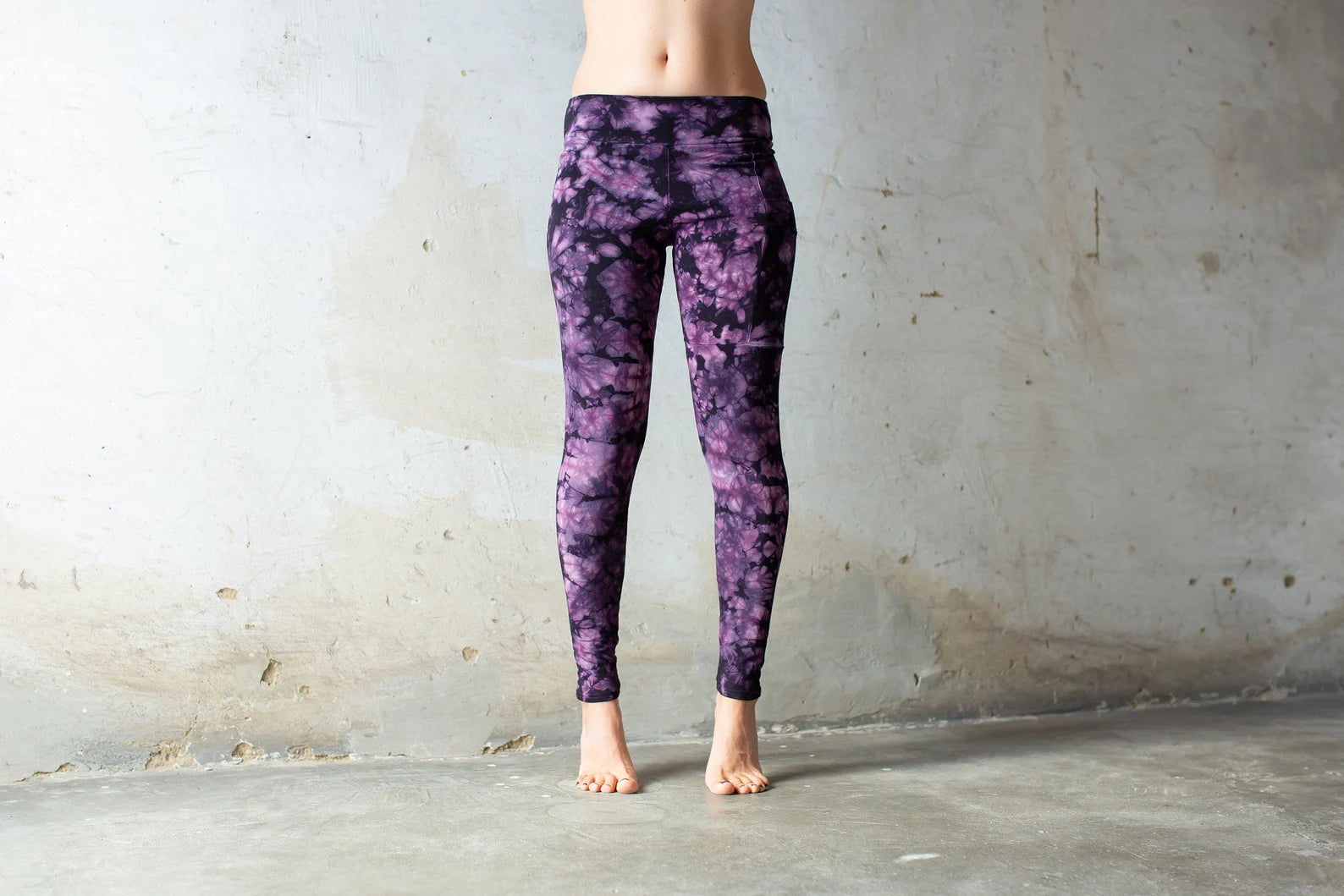 Purple Floral Pattern Stretchy Leggings