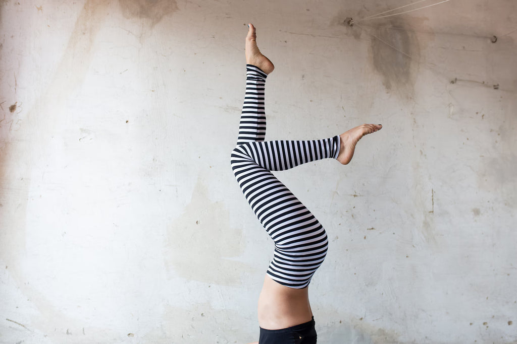 Black & White Striped Stretchy Leggings