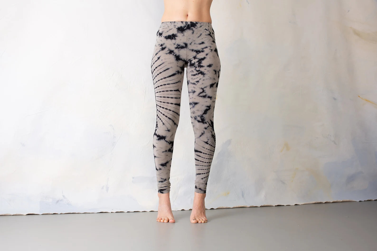 Grey & Black Abstract Leggings