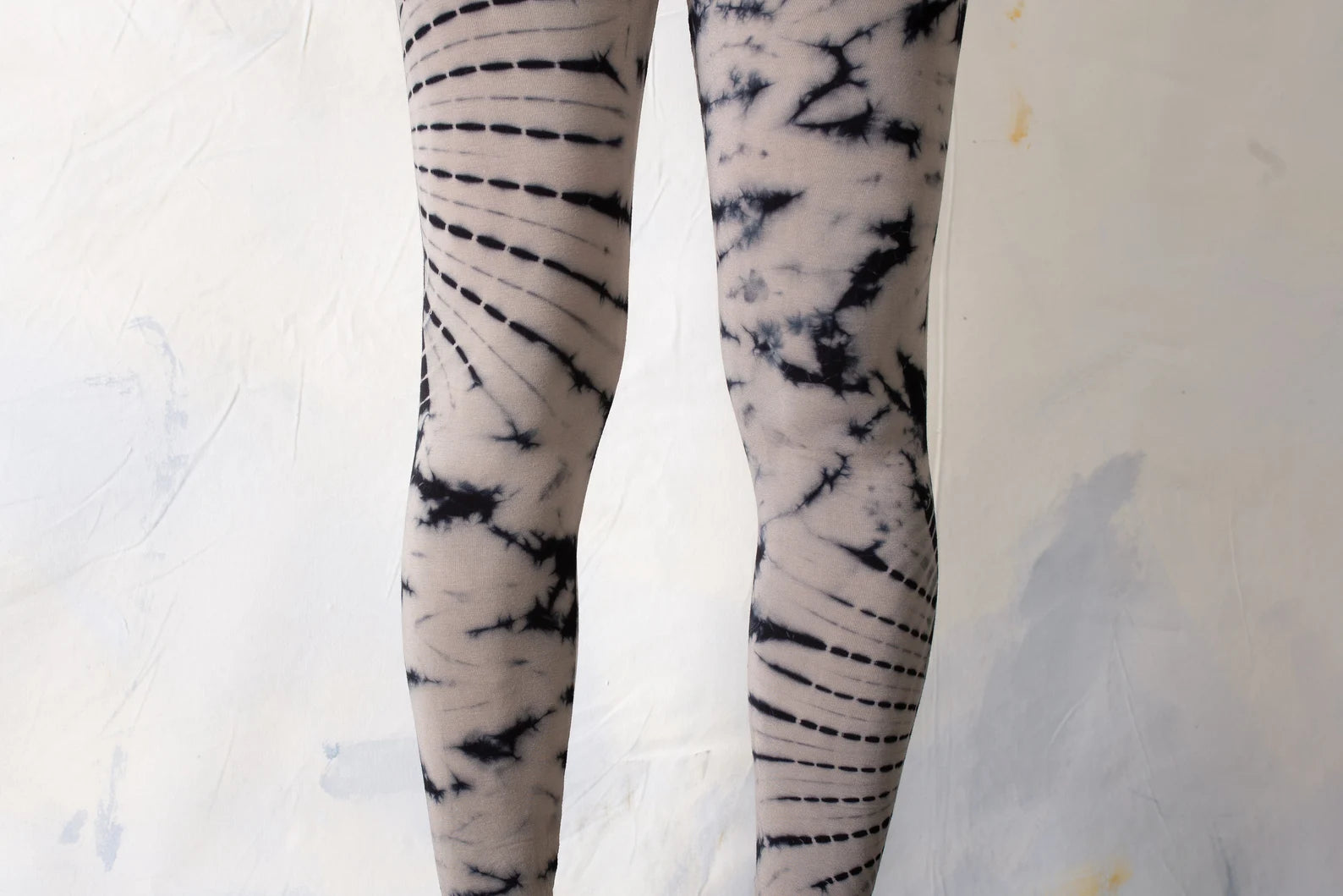 Grey & Black Abstract Leggings