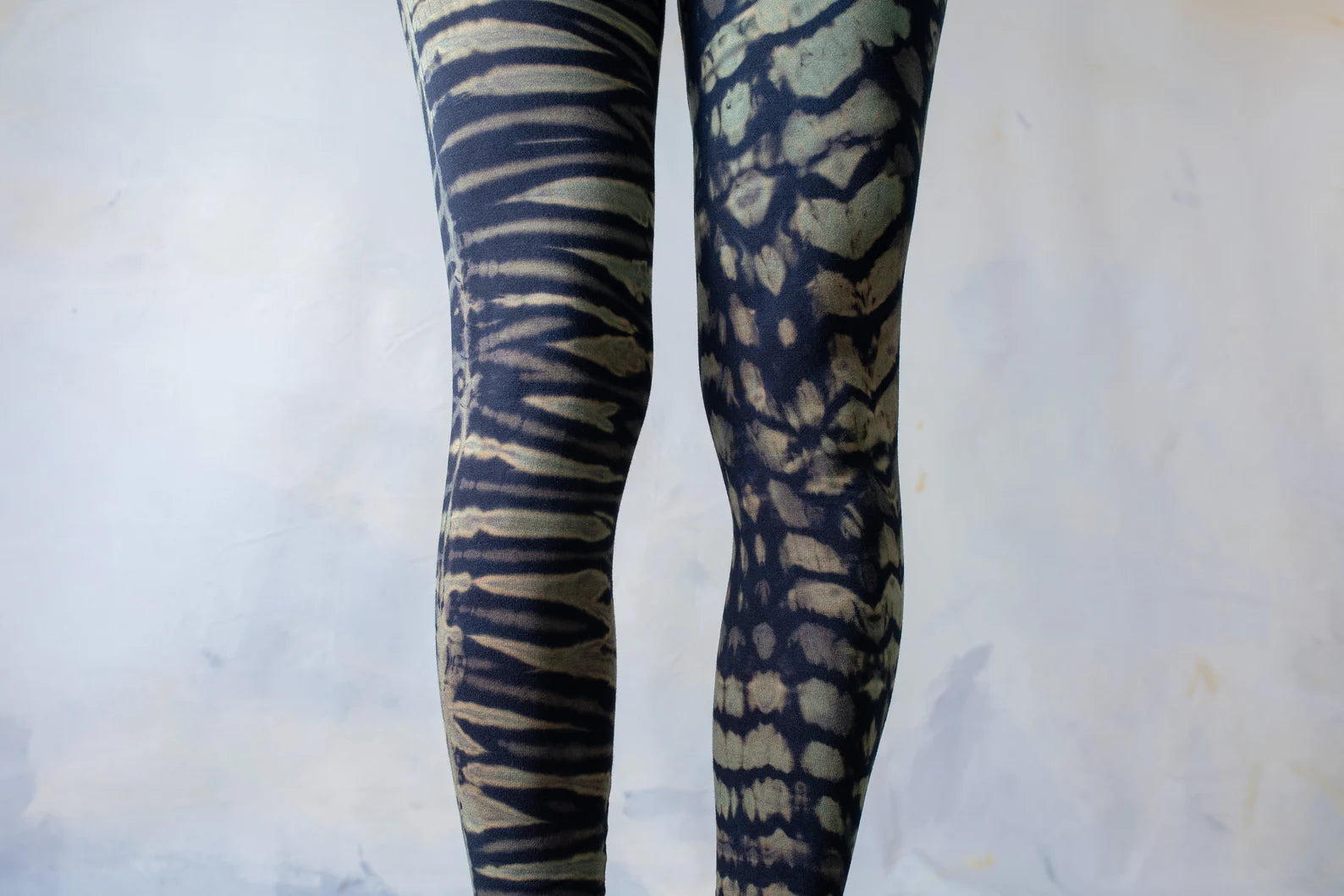 Green jungle Pattern Stretchy Leggings